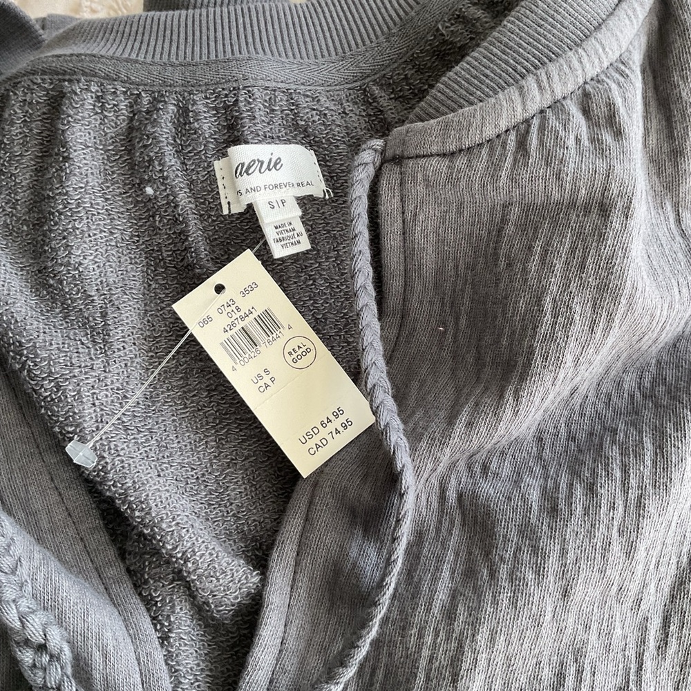aerie Charcoal Gray Textured V-Neck Top with Tassel Tie - Picture 9 of 9